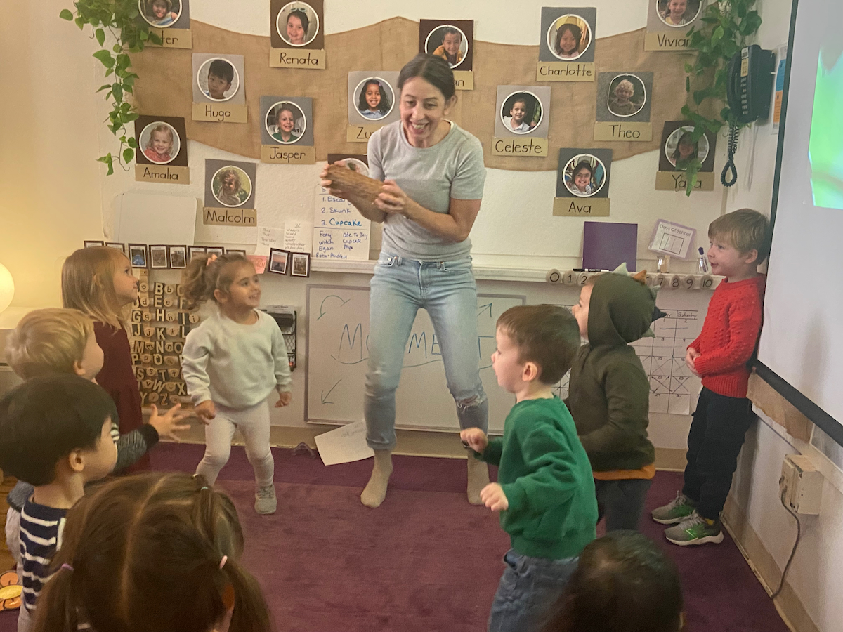 Picture of kids doing yoga #1